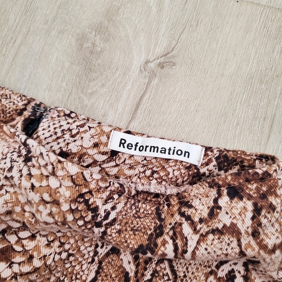 Reformation Marlon Snake Print Cropped Pant - Picture 4 of 8